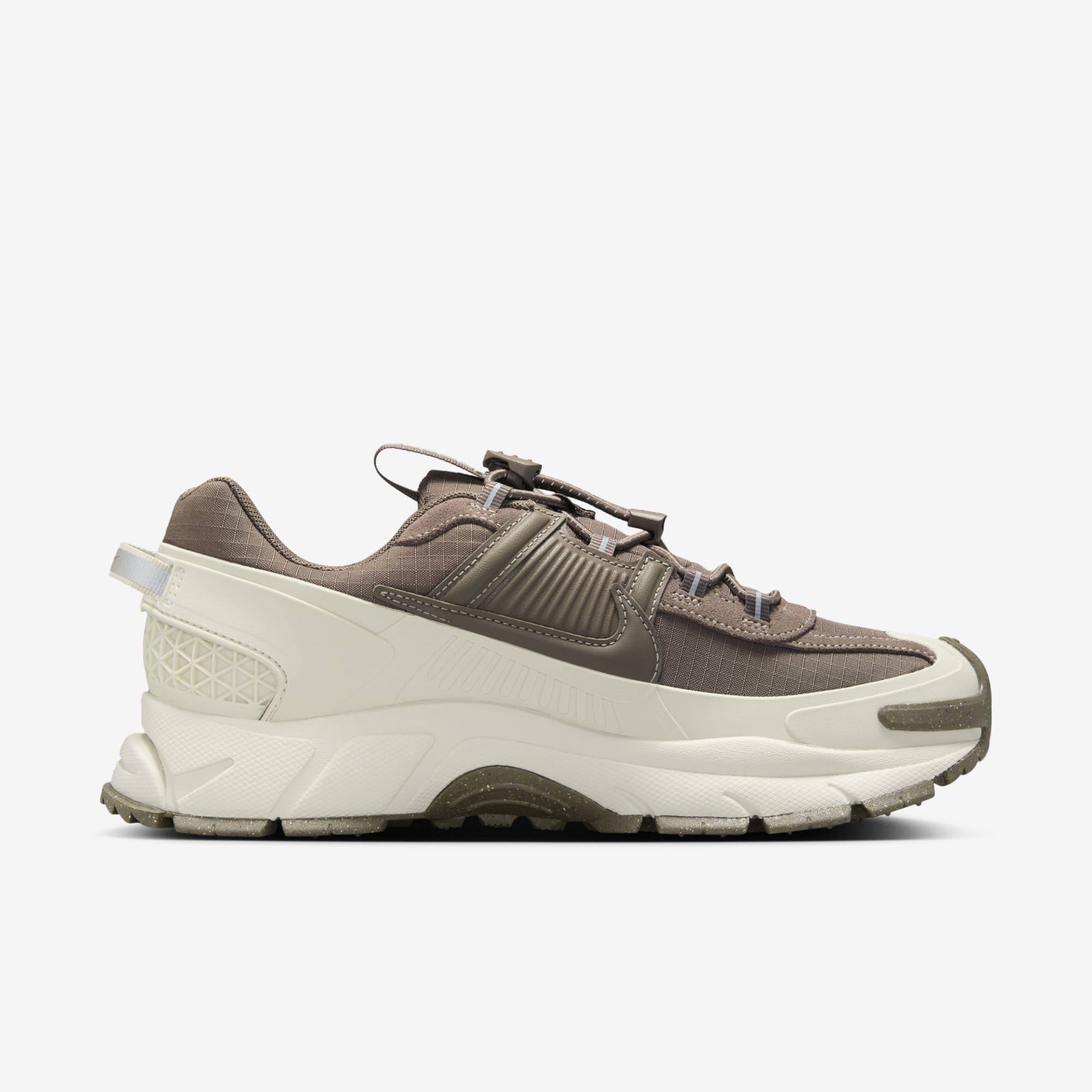Nike Zoom Vomero 5 Roam Light Bone Mink Brown