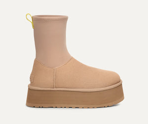 UGG Classic Dipper Boot Sand