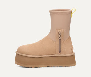 UGG Classic Dipper Boot Sand