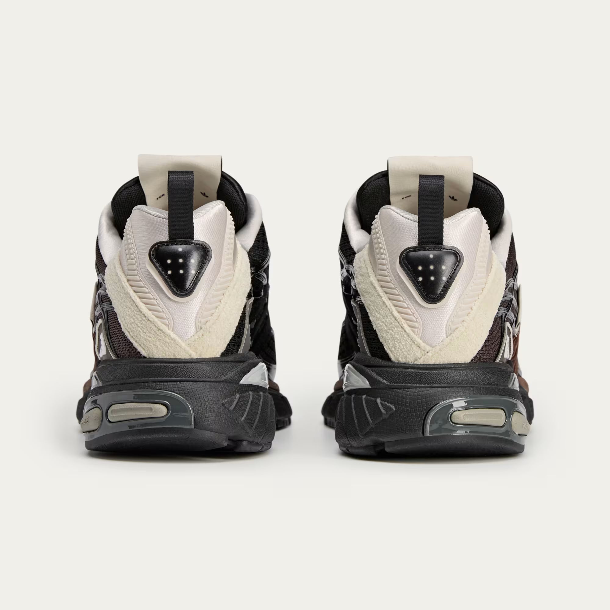 adidas Adistar Cushion Song for the Mute Core Black Dark