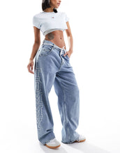 Load image into Gallery viewer, Tommy Jeans daisy baggy jean mid wash