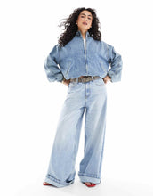 Load image into Gallery viewer, DESIGN denim bomber jacket midwash blue