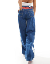 Load image into Gallery viewer, Tommy Jeans Claire wide jeans mid wash