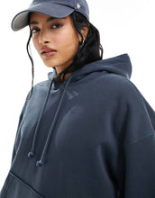 Load image into Gallery viewer, Weekday Essence hoodie dark blue