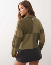 Load image into Gallery viewer, Noisy May cable knit zip through polo khaki