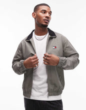 Load image into Gallery viewer, Tommy Jeans essential jacket green