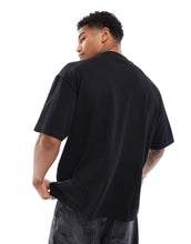 Load image into Gallery viewer, HUGO Red dinkee oversized t-shirt black