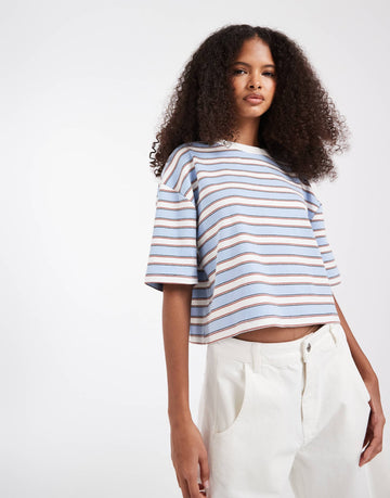 DESIGN contrast neck boxy crop top light blue chocolate stripe