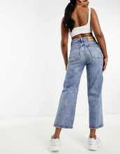Load image into Gallery viewer, BOSS Marlene straight leg jeans light blue