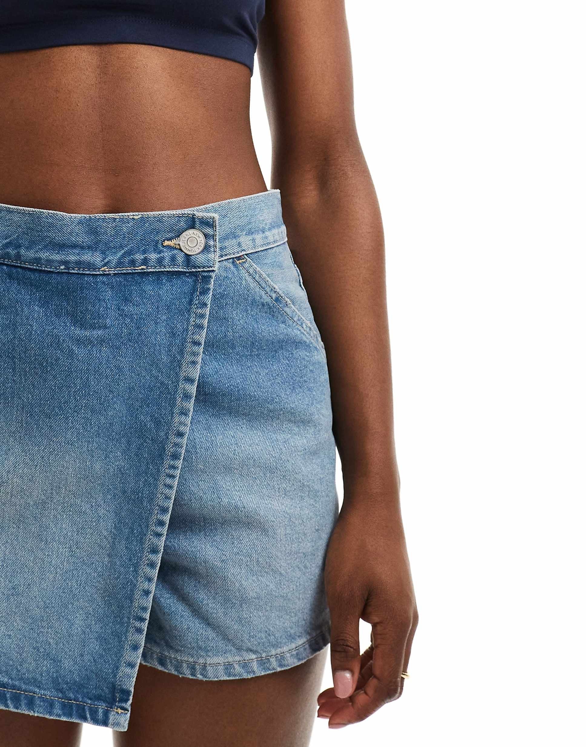 Tommy Jeans denim skort light wash