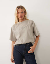 Load image into Gallery viewer, BOSS Orange script logo t-shirt light khaki
