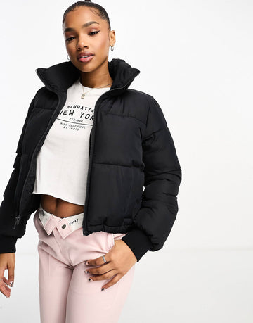 Hollister cropped puffer jacket black