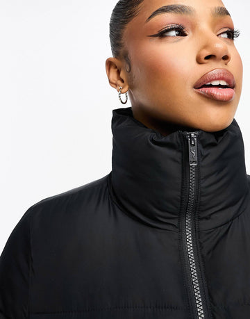 Hollister cropped puffer jacket black