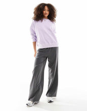 Load image into Gallery viewer, Boss oversized sweat lilac