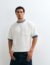 Load image into Gallery viewer, DESIGN boxy oversized t-shirt pocket cream texture.