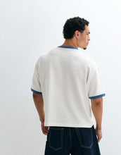 Load image into Gallery viewer, DESIGN boxy oversized t-shirt pocket cream texture.