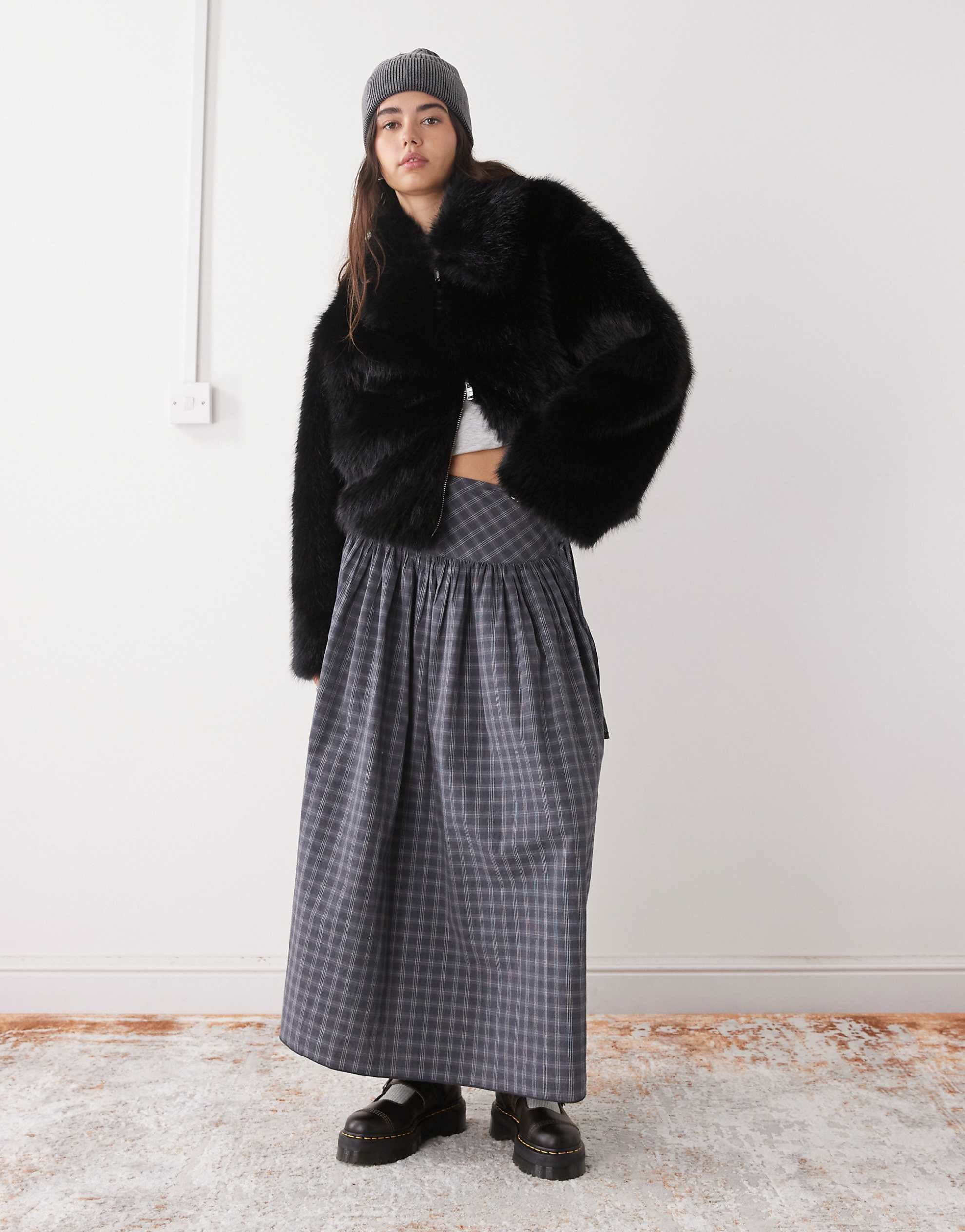 Monki short faux fur jacket black