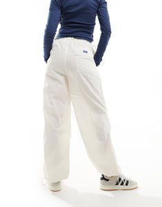 HUGO Blue trousers white