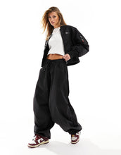 Load image into Gallery viewer, Tommy Jeans Remastered bomber jacket black