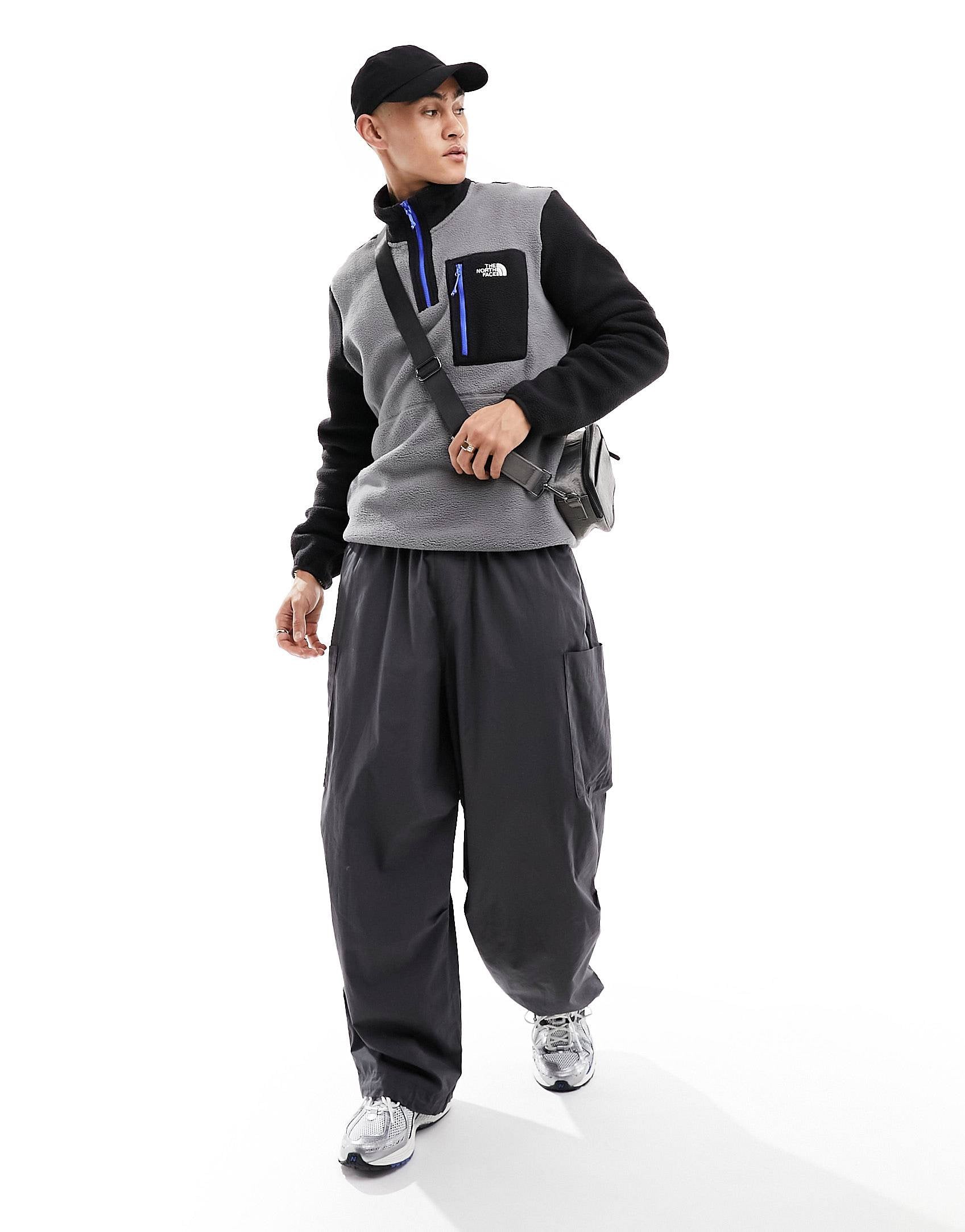 The North Face Yumiori colourblock fleece black grey