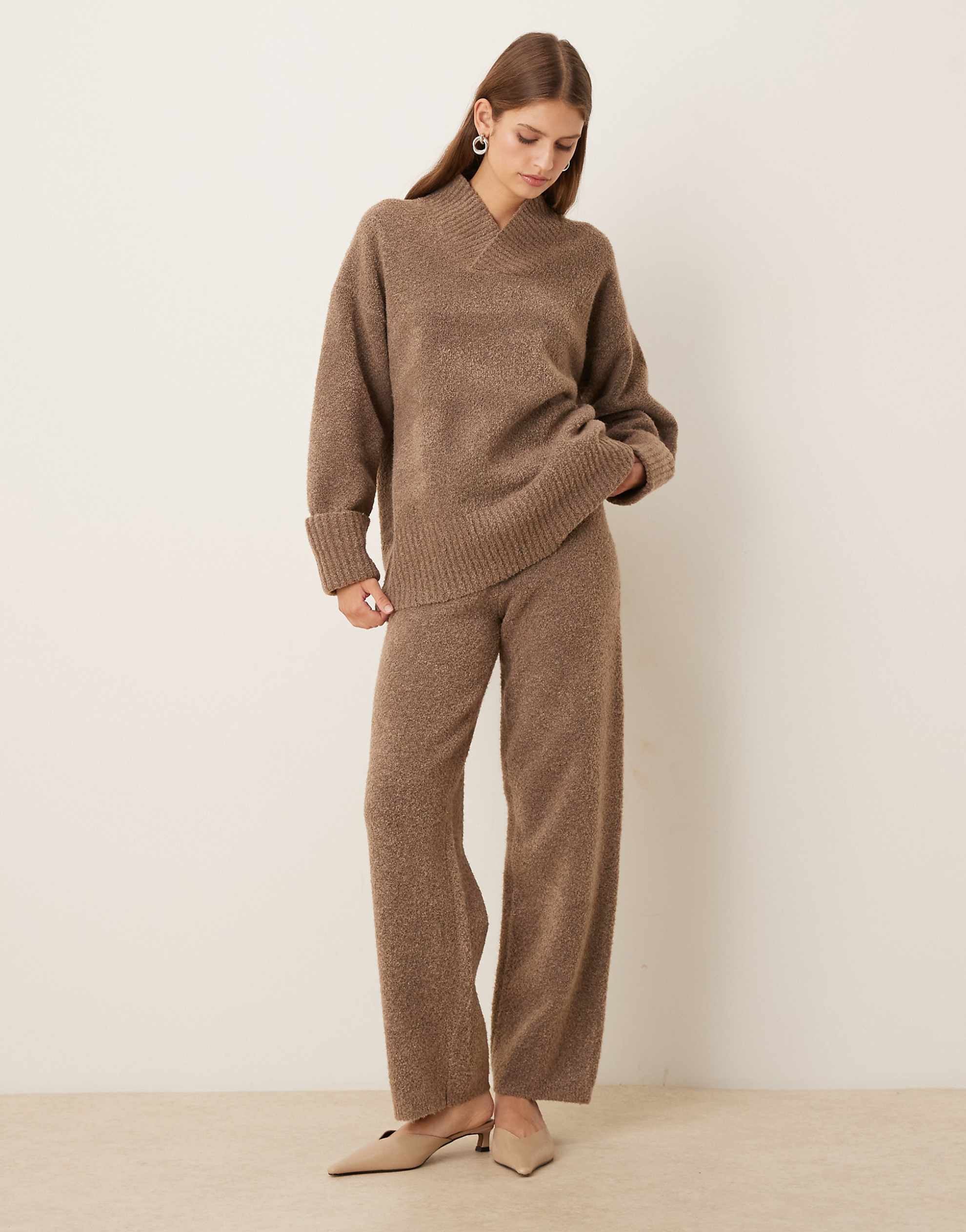 Pretty Lavish co-ord taupe