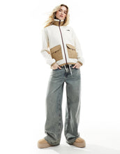 Load image into Gallery viewer, The North Face Royal off white stone