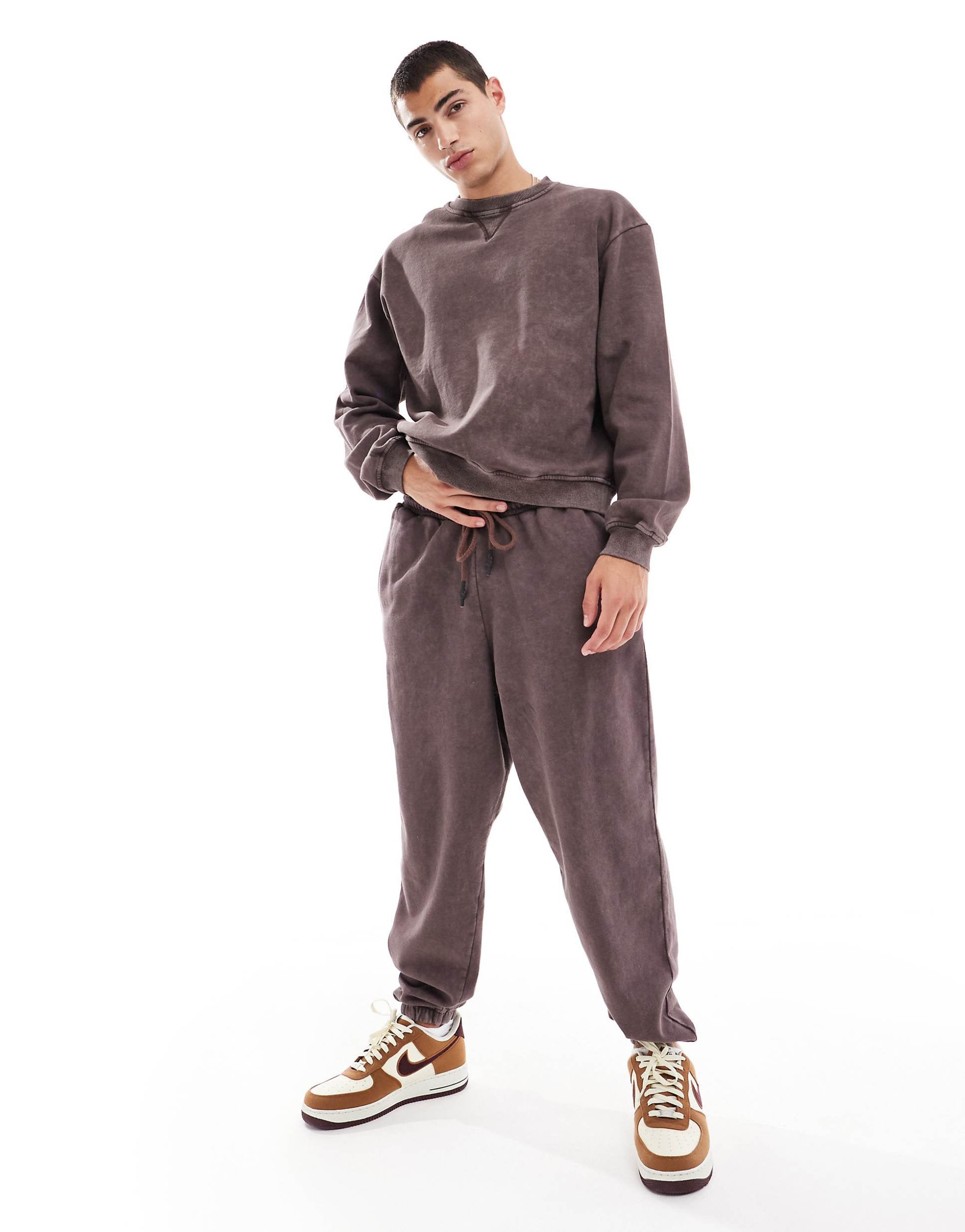DESIGN oversized sweatshirt & joggers washed dark brown