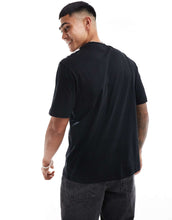 Load image into Gallery viewer, HUGO Red ditroso relaxed fit t-shirt black