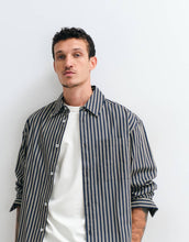 Load image into Gallery viewer, DESIGN boxy oversized poplin stripe shirt navy