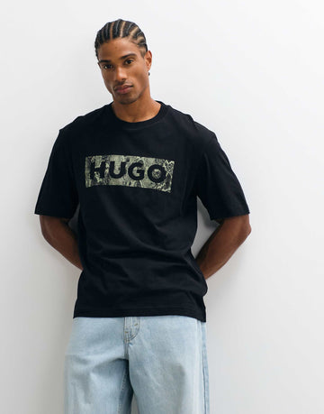 HUGO Blue Nerpient regular fit chest logo t-shirt black.
