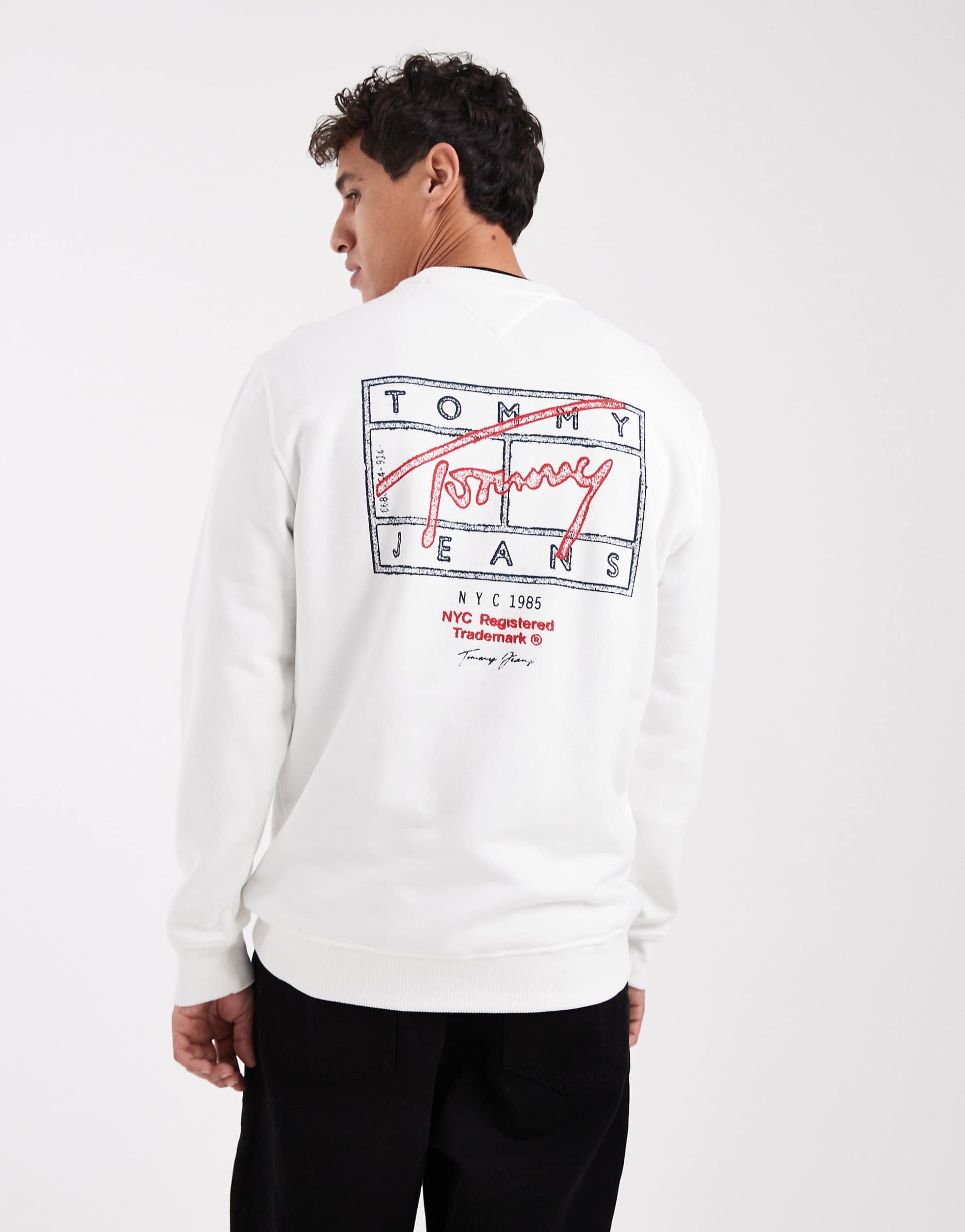 Tommy Jeans chest flag logo sweatshirt white