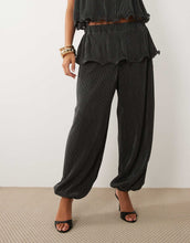 Load image into Gallery viewer, DESIGN plisse bubble co-ord