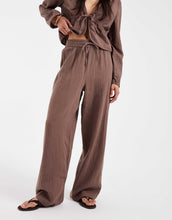 Load image into Gallery viewer, Pieces crinkle cotton tie  top wide leg trouser set chocolate brown