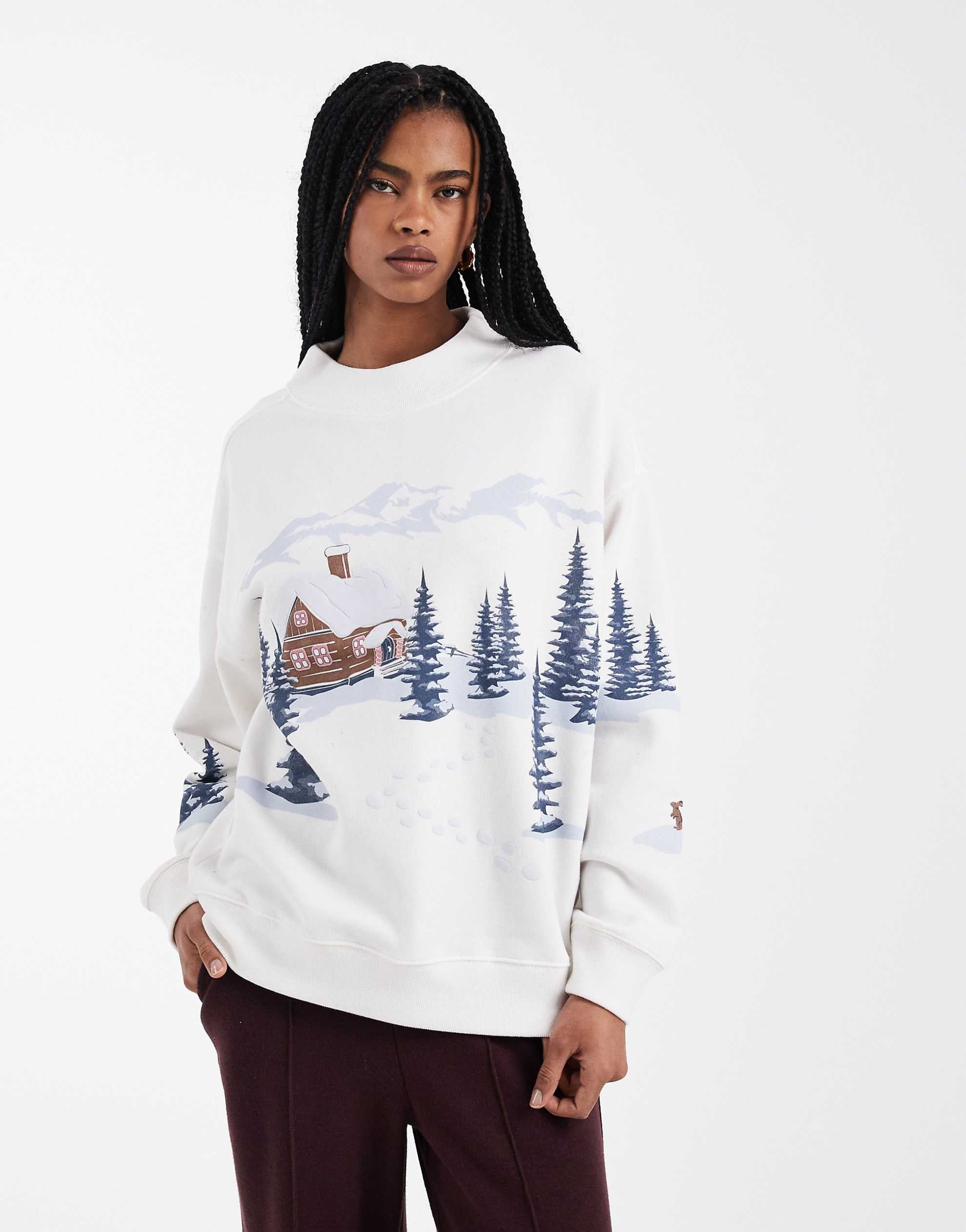 Hollister mockneck festive sweatshirt white