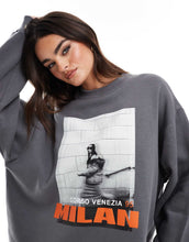 Load image into Gallery viewer, DESIGN oversized sweatshirt milan graphic charcoal