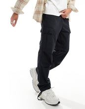 Load image into Gallery viewer, HUGO Red garlo cargo trousers black