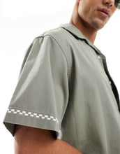 Load image into Gallery viewer, Selected Homme revere collar shirt cream floral olive green