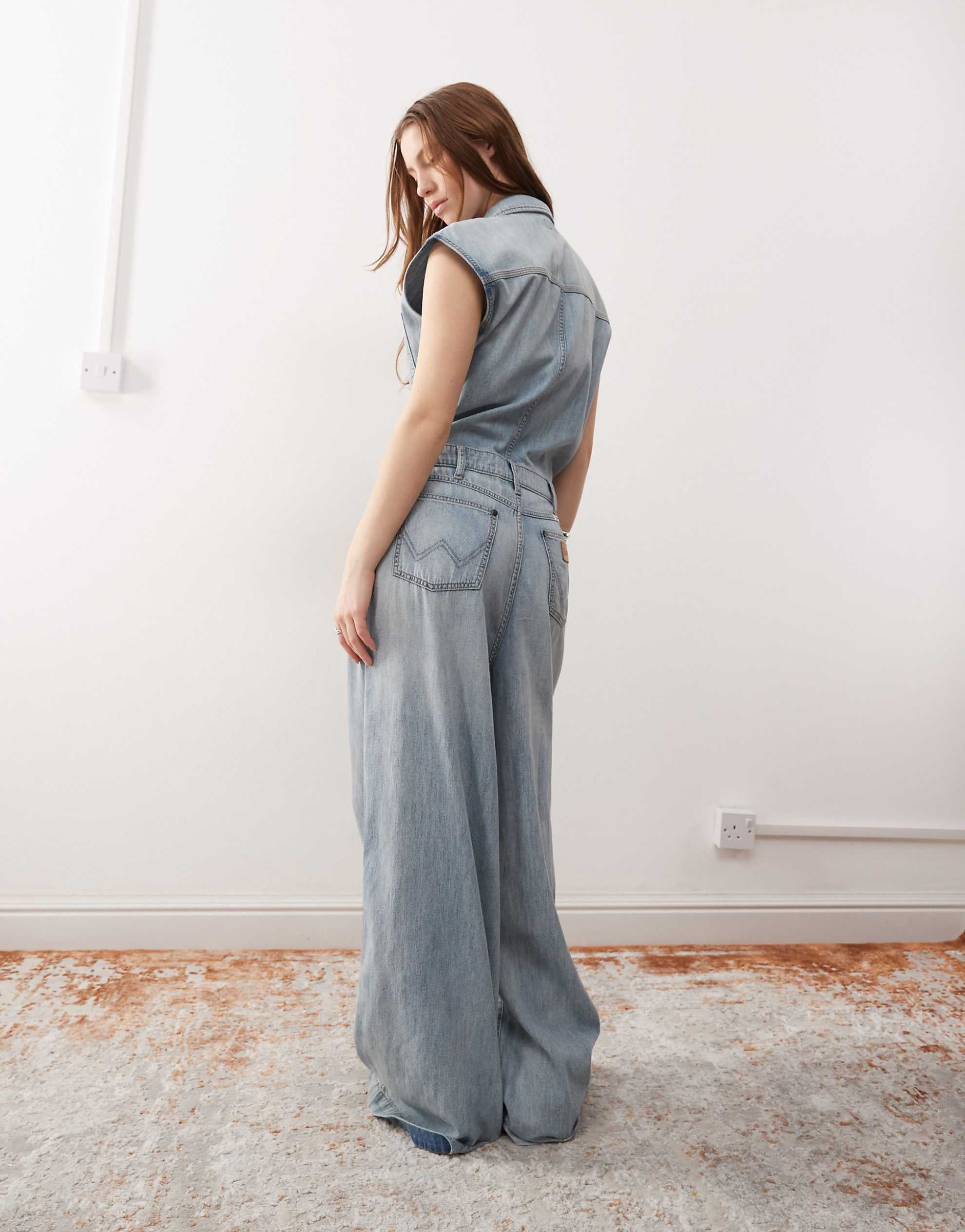 Wrangler denim jumpsuit light blue wash