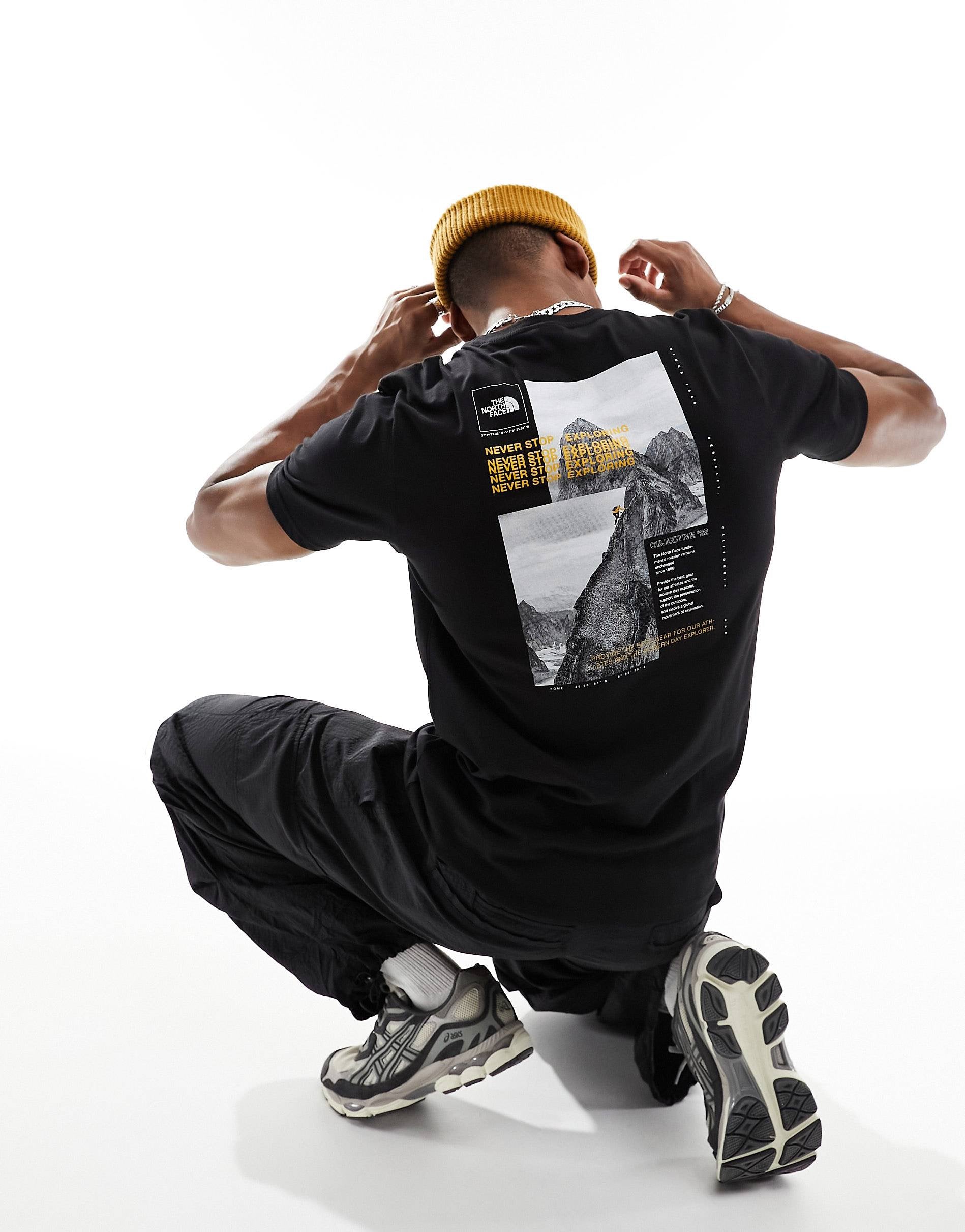 The North Face Collage t-shirt black