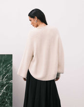 Load image into Gallery viewer, DESIGN knitted boucle oversized jumper ecru