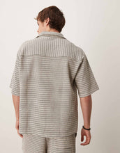Load image into Gallery viewer, DESIGN crochet oversized shirt
