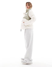 Load image into Gallery viewer, The North Face Saikuru puffer jacket off white