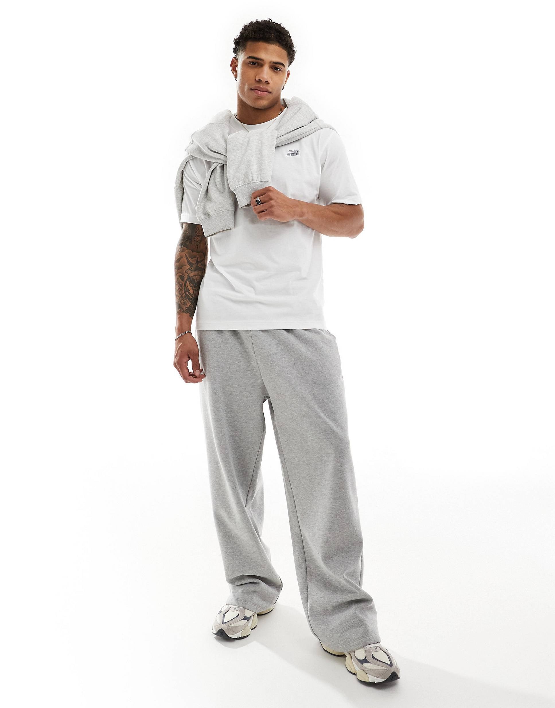 New Balanace small logo t-shirt white