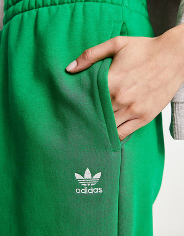 adidas Originals essential joggers green