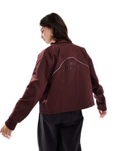 Load image into Gallery viewer, Nike Streetwear woven jacket burgundy