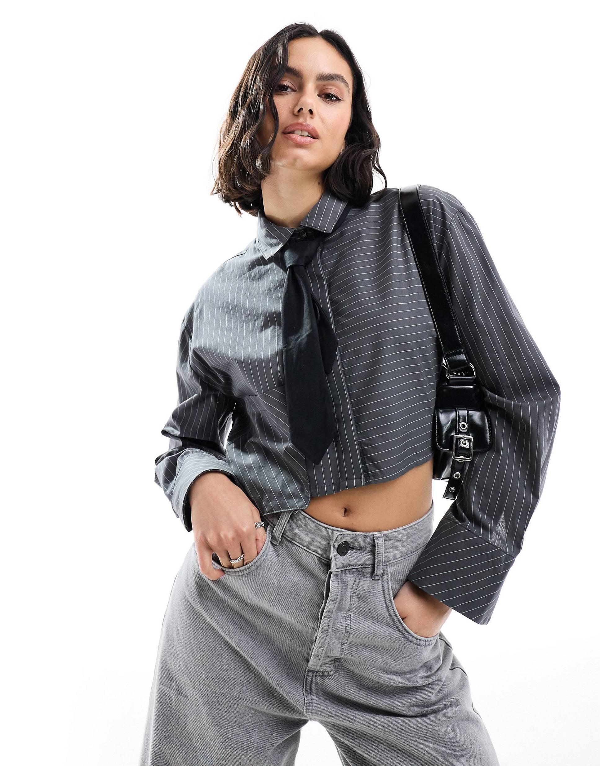 Pimkie cropped shirt with tie grey stripe
