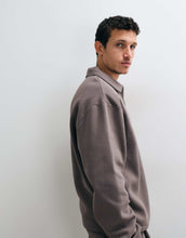 Load image into Gallery viewer, DESIGN relaxed long sleeve polo charcoal