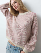 Load image into Gallery viewer, Pieces textured detail knit jumper contrast pink cream