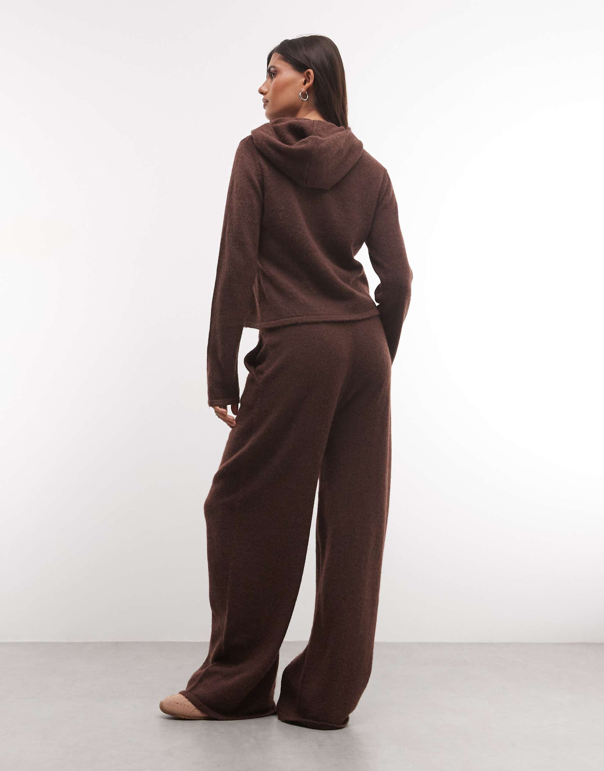 COLLUSION knitted zip through fitted hoodie & joggers chocolate