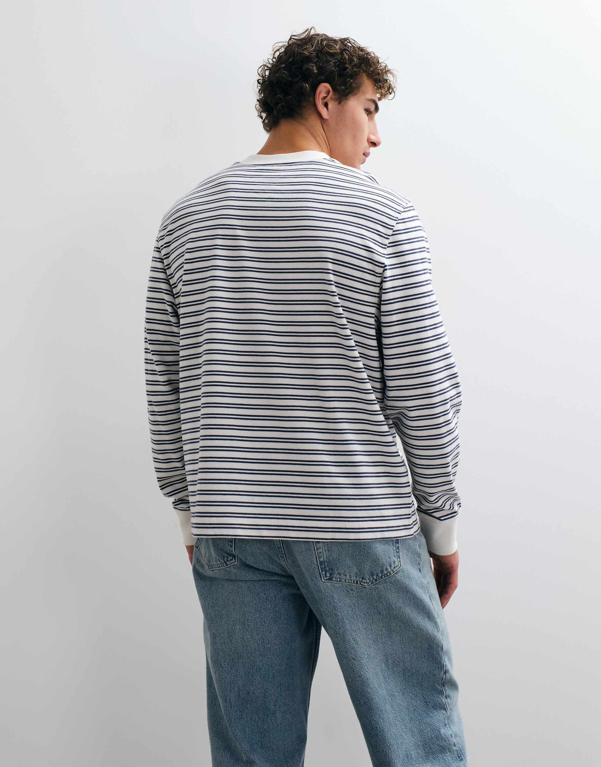 Abercrombie & Fitch oversized heavyweight long sleeve t-shirt white navy stripe.
